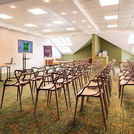 Ibis Styles Lisieux Normandie Bagian luar foto