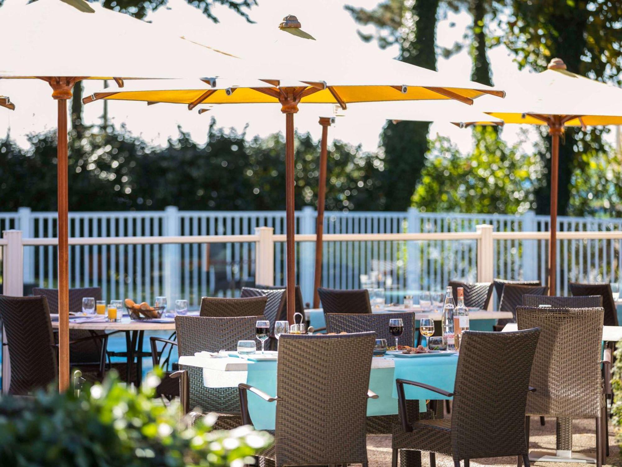 Ibis Styles Lisieux Normandie Bagian luar foto
